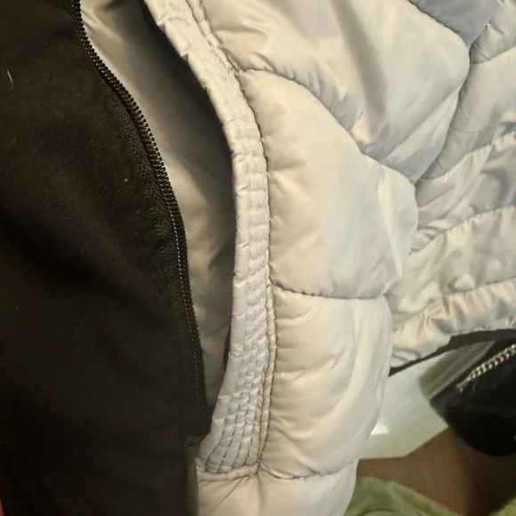 Workshop Republic Clothing Women's light blue and black Quilted Vest XL - Picture 3 of 6